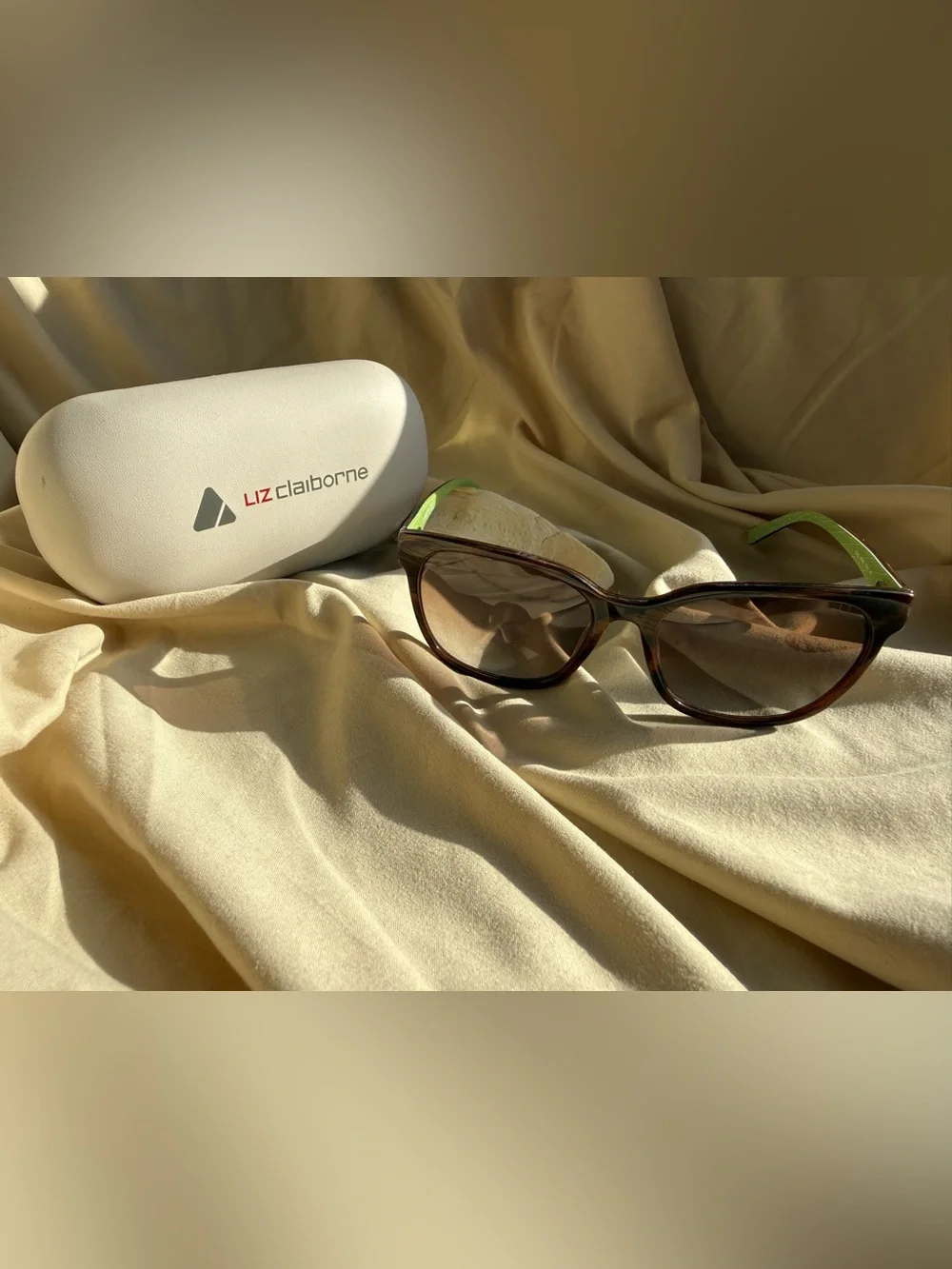 Liz Claiborne Brown Tortoiseshell Cat-Eye‎ Sunglasses with Green Temples